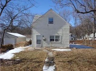 1516 S Hedges Ave, Independence, MO 64052