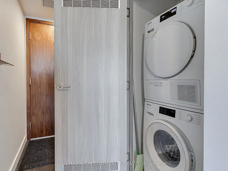 38 Widmer St #2809 — Photo 26