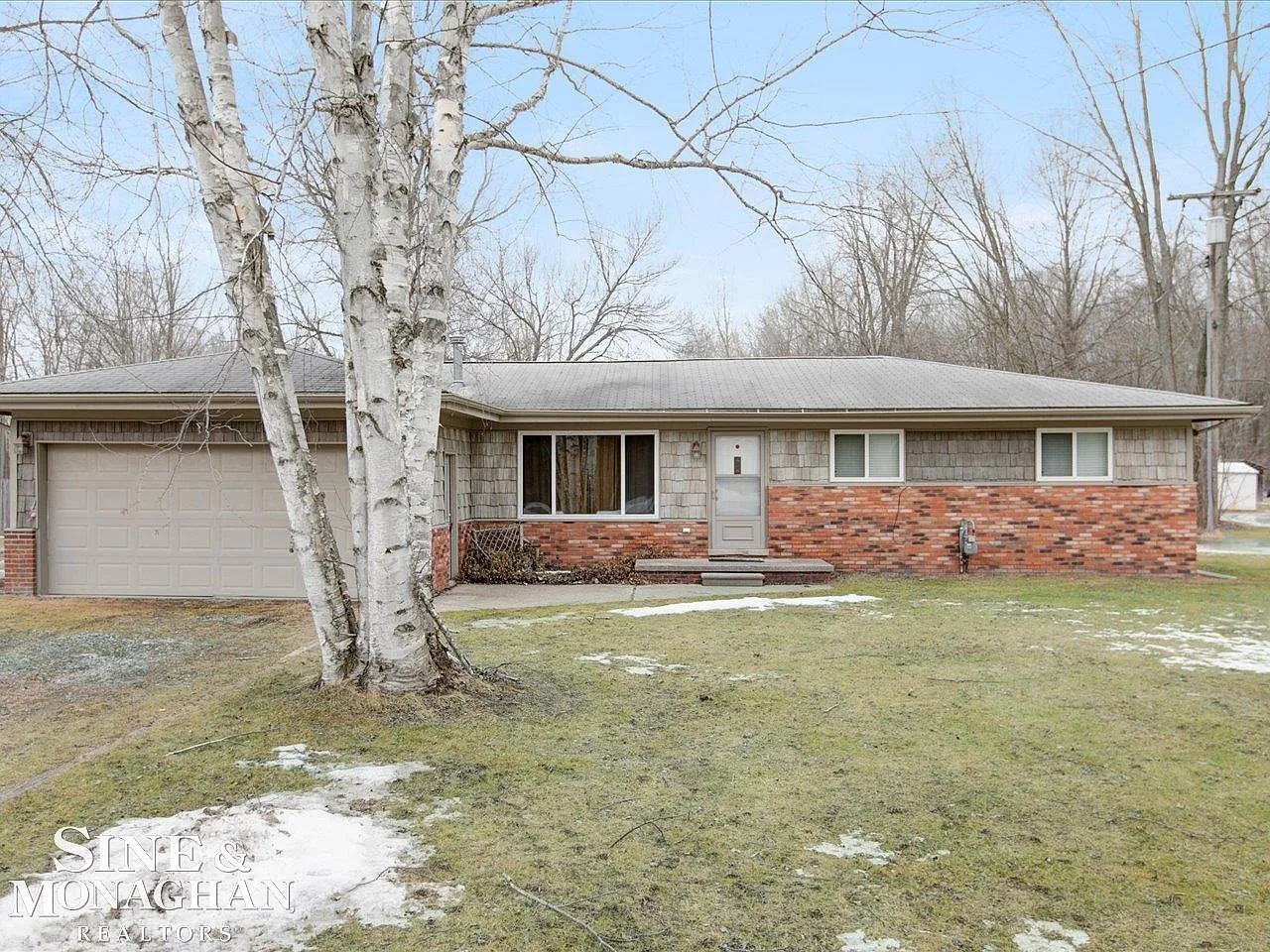 6266 Genaw Rd photo 1