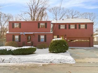 109 Lakeside Dr, Shrewsbury, MA 01545