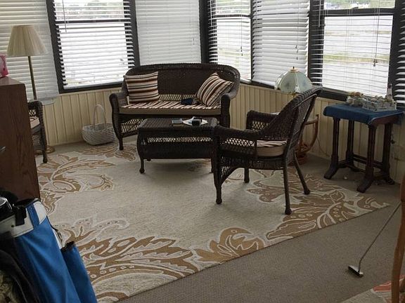 4th image of 99 Bonny Shores Dr