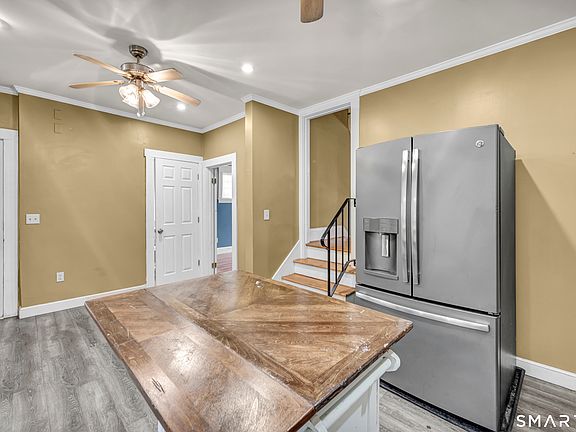 4th image of 371 Prospect Street