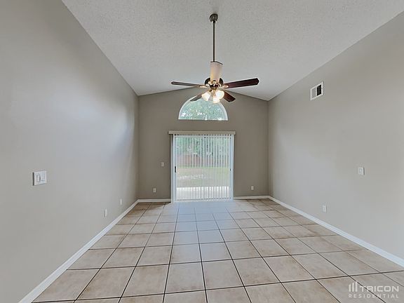 3rd image of 2996 Stillwater Dr