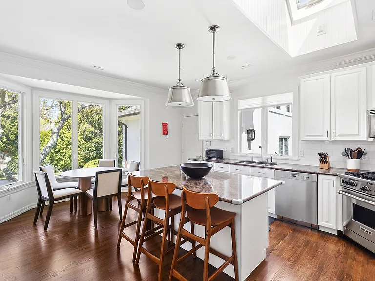 315 Flying Point Rd — Photo 8