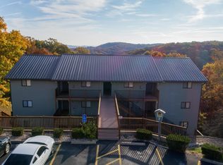 26 Sinatra Ct, Branson West, MO 65737