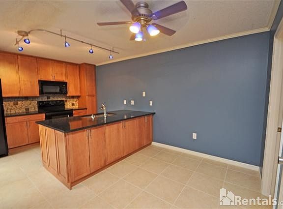 3rd image of 5390 Elm Ct