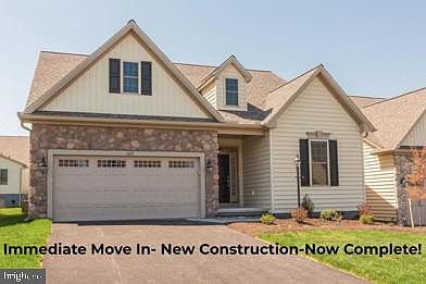 1st image of 605 Greenbriar Path