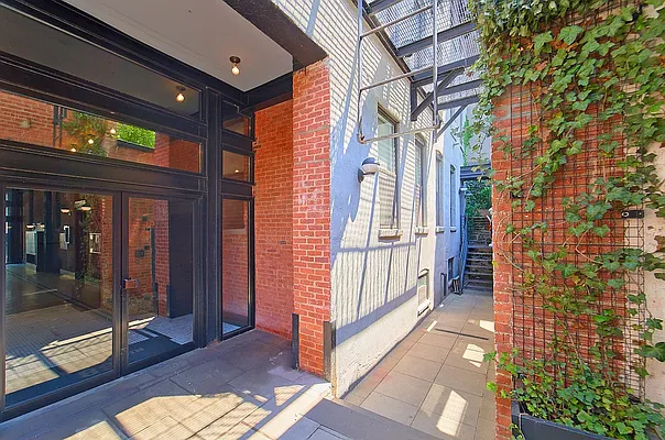 Rented by Living New York | media 32