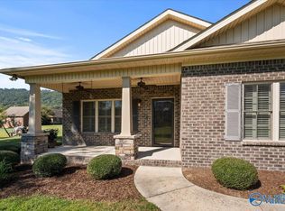 382 Old Big Cove Rd, Brownsboro, AL 35741