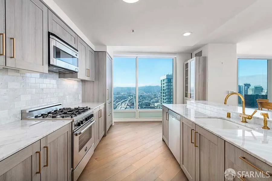 2 bed, 2.0 bath, 1857 sqft, $17,500 — Photo 3