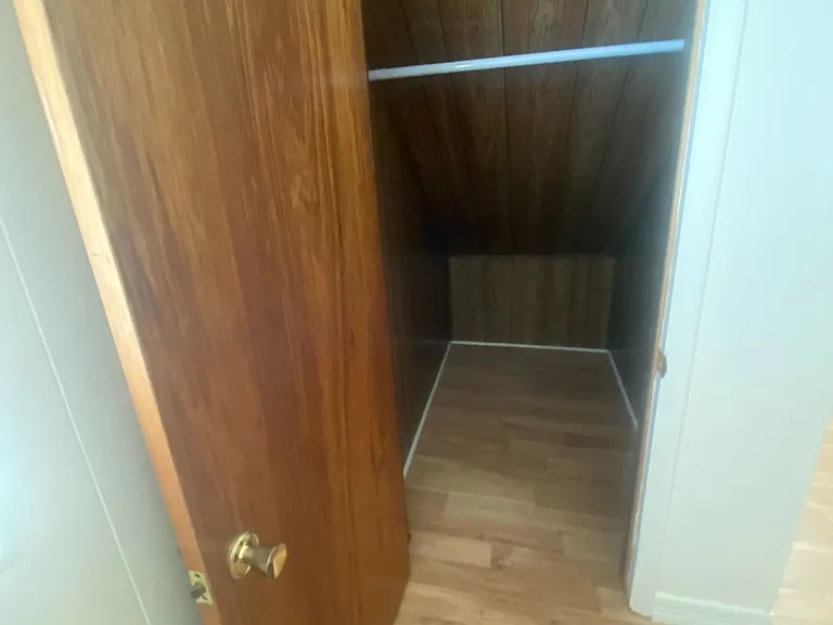 2nd floor bedroom closet space