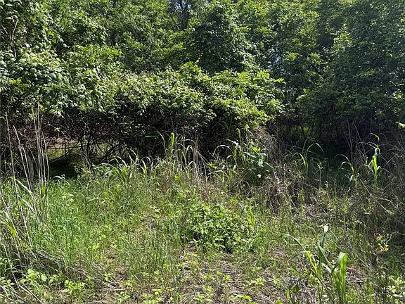 4th image of 959 E Riverside Dr