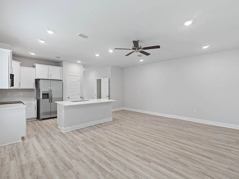 Javelin Townhomes — Photo 10