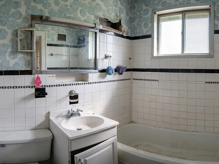 4521 Oakwood Ave — Photo 6