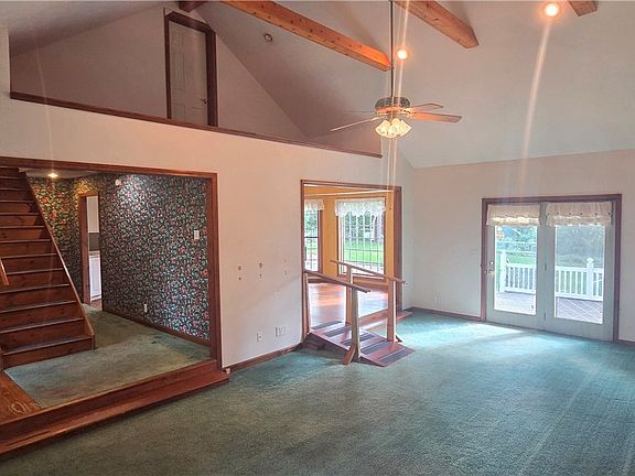 3rd image of 525 Davis Ave
