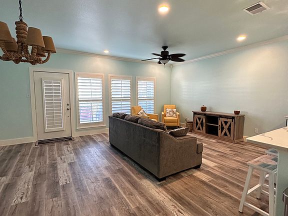 4th image of 14813 Leeward Dr APT 403