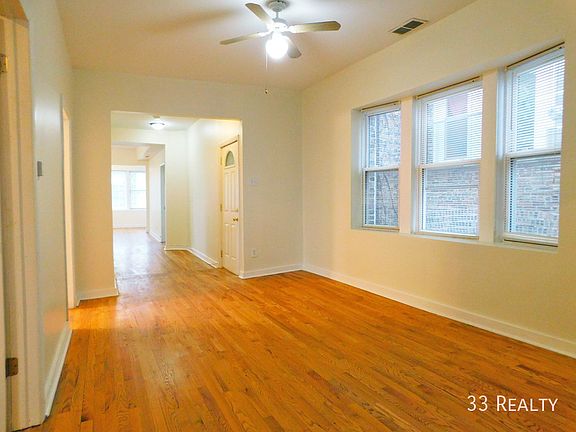 3rd image of 4923 N Albany Ave APT 2