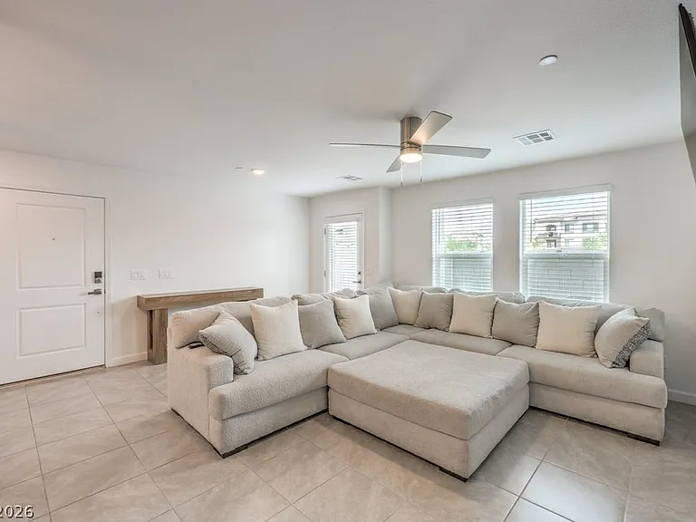 344 Banished Ave #2 — Photo 11