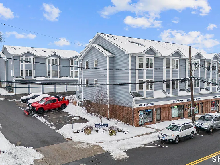 31 High St #4-2C — Photo 21