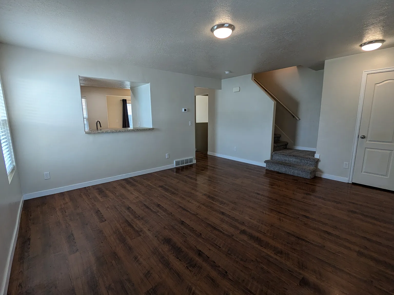3 bed, 2.5 bath, 1776 sqft, $2,500 — Photo 1