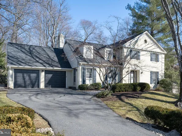 9113 Cranford Dr, Potomac, MD 20854