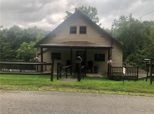 124 Cherry Tree Rd, Grindstone, PA 15442