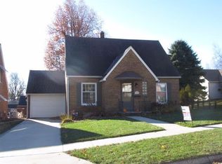 525 W 16th St, Carroll, IA 51401