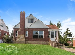 1526 Clovernoll Dr, Cincinnati, OH 45231