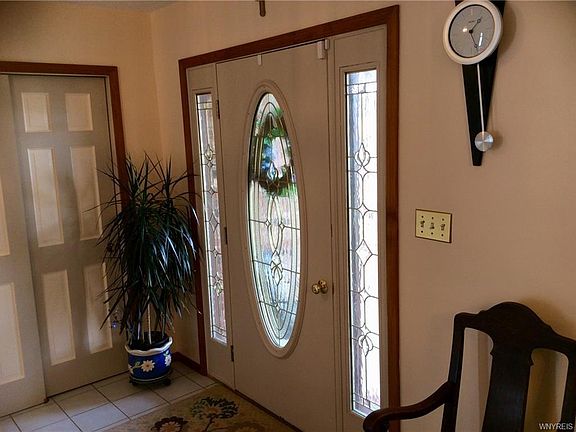 4th image of 8025 Cherry Ln