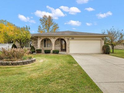 3840 Eclipse Ct, Sterling Heights, MI, 48310