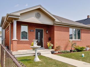 4927 Michigan Ave, Schiller Park, IL 60176