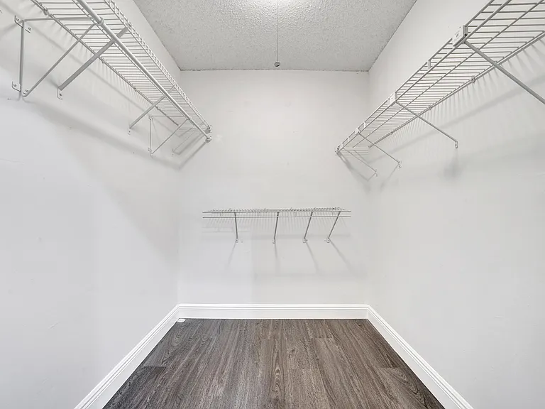 516 Osprey Dr #16C — Photo 42