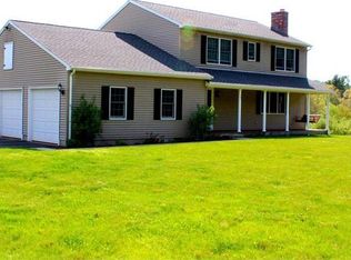 547 Five Mile River Rd, Putnam, CT 06260