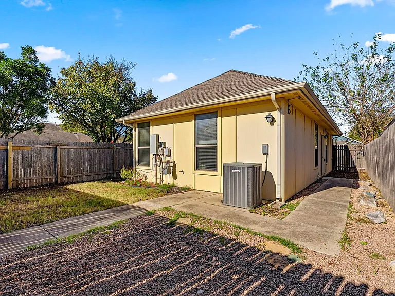 4601 Best Way — Photo 14