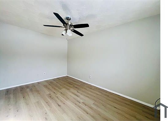 4th image of 125 W 35th St APT 2