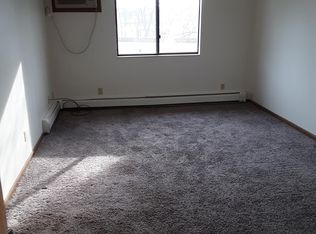 2115 J St #6, Iowa City, IA 52240