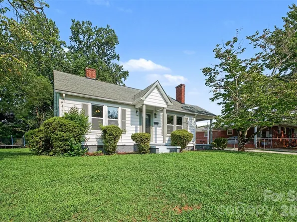 810 S Bostian St, China Grove, NC 28023