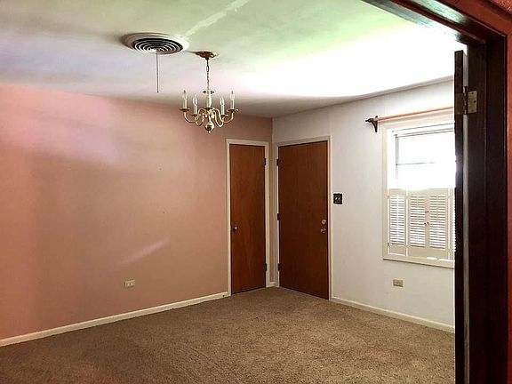 2nd image of 504 N King St
