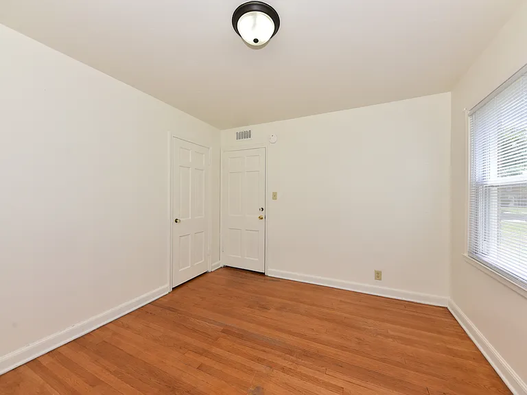 4139 N Sherman Blvd #2 — Photo 10