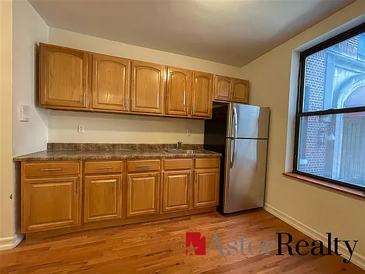 Rented by Astor Realty | media 23