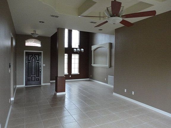 3rd image of 119 N Palo Blanco Ln