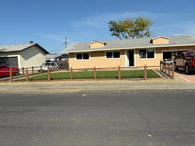 3 bed, 1000 sqft, $3,200 — Photo 2