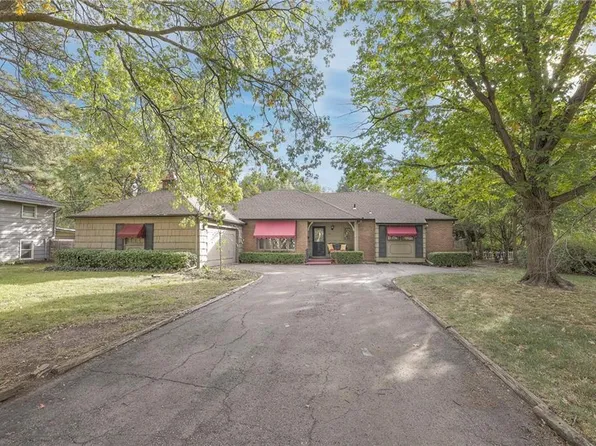 11161 Wornall Rd, Kansas City, MO 64114
