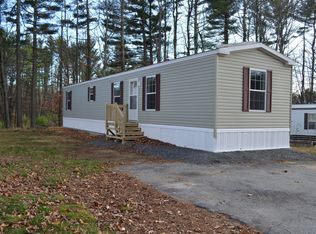 20 Maple St, Lebanon, ME 04027