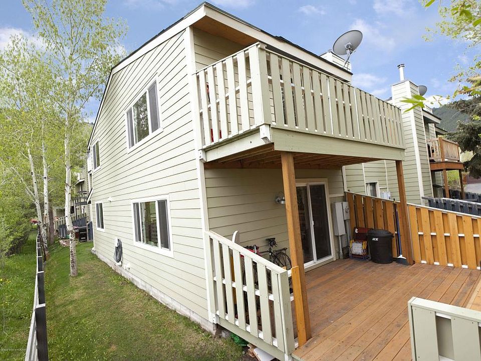 1st image of 205 Nelson Dr APT 4