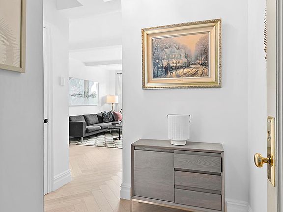 5th image of 457 W 57th St #1406