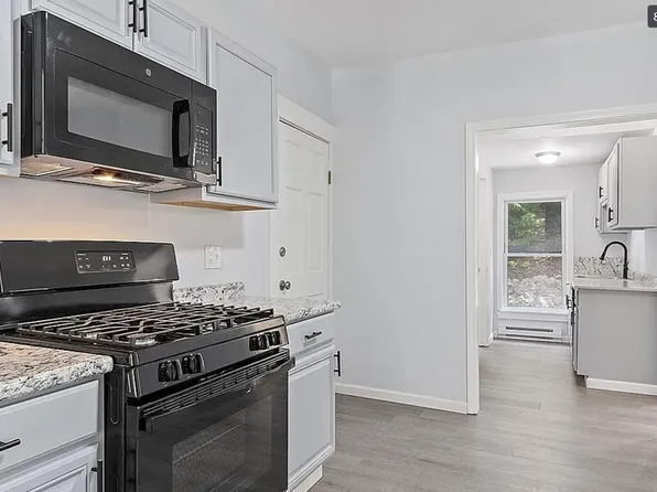 56 N Main St #4, Leominster, MA 01453