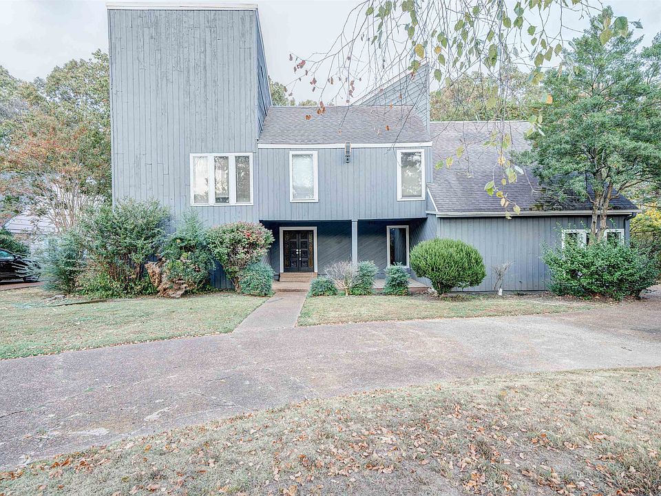 1st image of 2302 Londonderry Ln