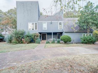 2302 Londonderry Ln, Cordova, TN 38016