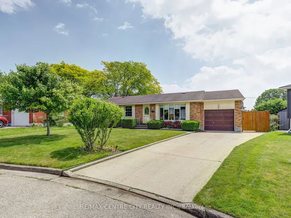 9 Northwood Pl, Saint Thomas, ON N5P 3X3